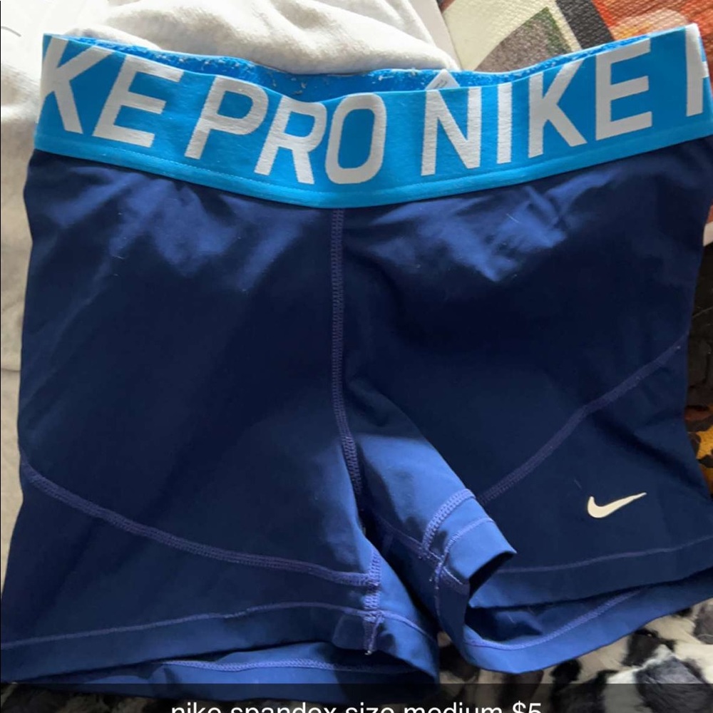 nike spandex size medium